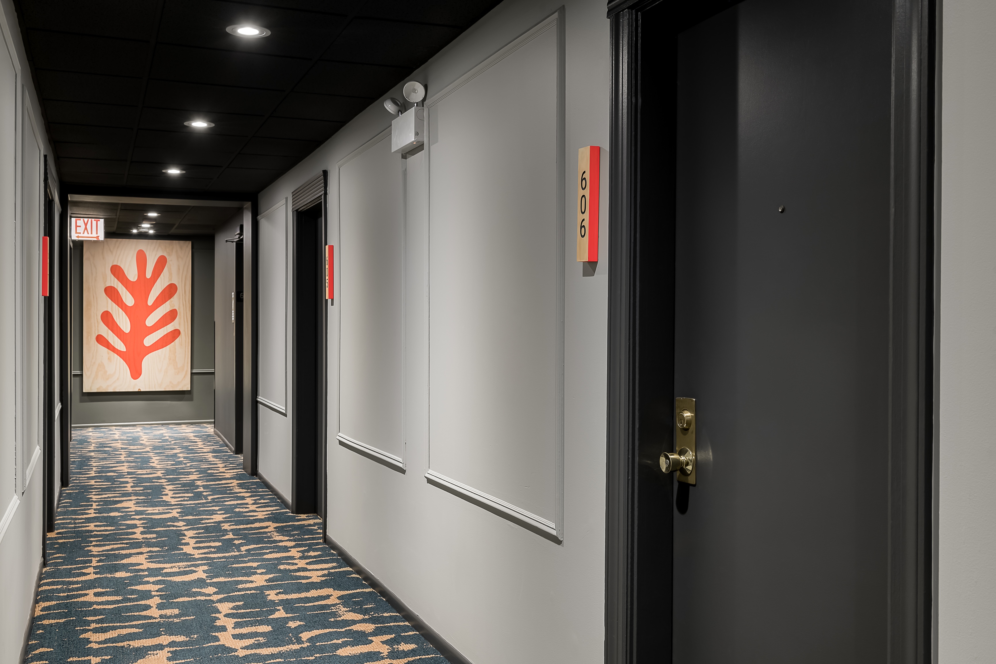 3941 N. Pine Grove Ave.